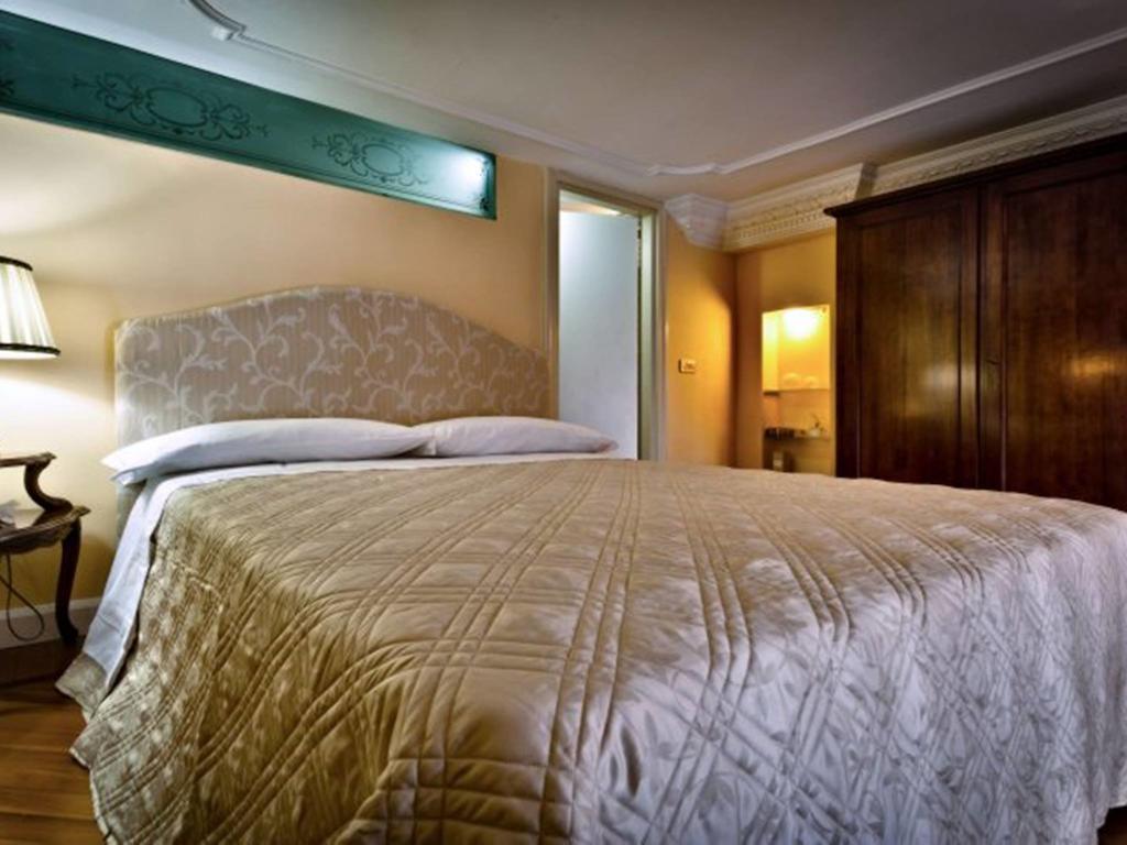 Boccaccio Apartment Milánó Szoba fotó